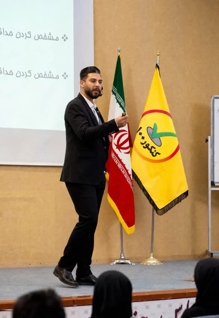 استاد جواد ذوالقدر، کارشناس انتخاب رشته کنکورصد